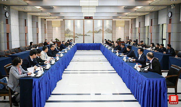 2021年4月18日，元方與西工大舉行工作會(huì)談 張莉 攝.jpg