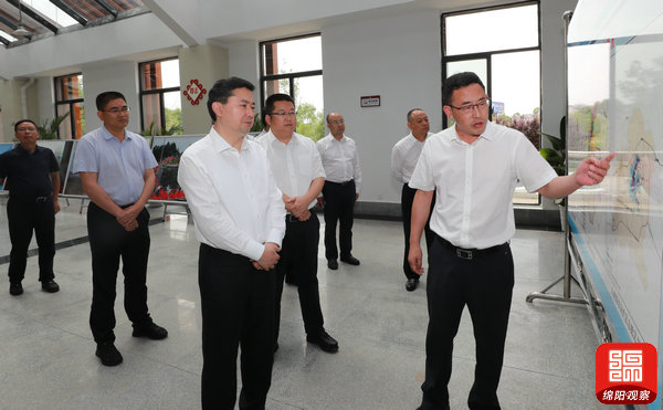 2021年6月3日 羅增斌聽取仙海經(jīng)濟(jì)社會發(fā)展匯報（記者 賴杰 攝）.jpg